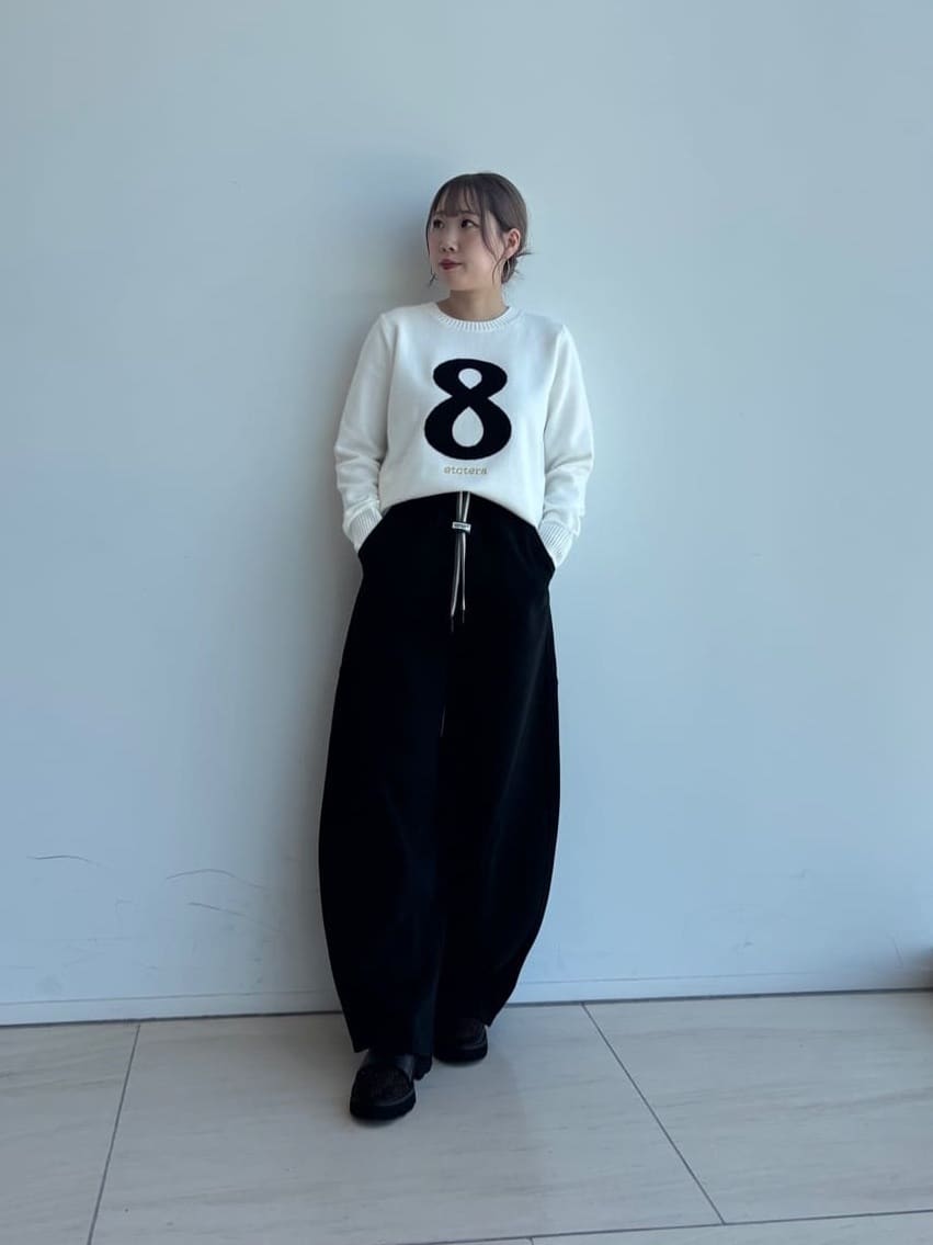 Vinの8ロゴニットプルオーバーを使ったコーディネートを紹介します。｜Rakuten Fashion(楽天ファッション／旧楽天ブランドアベニュー)6404340