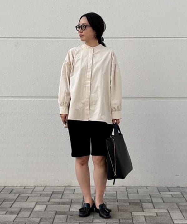 BEAMS HEARTの後ろ タック フレア シャツを使ったコーディネートを紹介します。｜Rakuten Fashion(楽天ファッション／旧楽天ブランドアベニュー)6404896