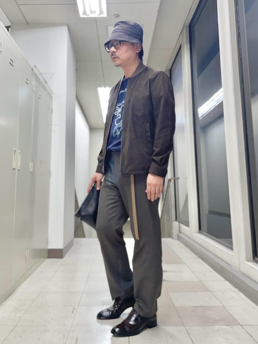 TAKEO KIKUCHIのアマレッタ(R)スウェード MA-1 ブルゾンを使ったコーディネートを紹介します。｜Rakuten Fashion(楽天ファッション／旧楽天ブランドアベニュー)6405478