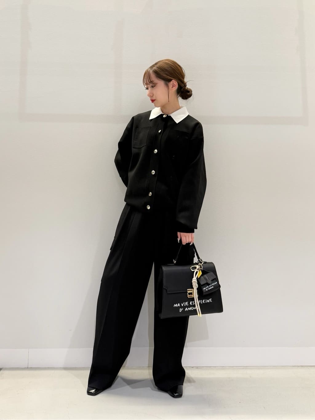 Vinのシャツカラードッキングニットカーディガンを使ったコーディネートを紹介します。｜Rakuten Fashion(楽天ファッション／旧楽天ブランドアベニュー)6405520