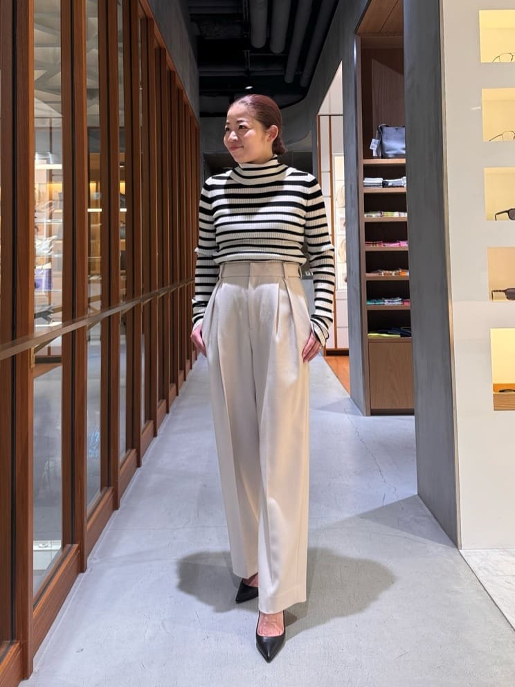 完売品<AEWEN MATOPH>ツイル タック パンツ　オフホワイト UNITED ARROWS LTD. OUTLET｜<AEWEN MATOPH>ツイル タック パンツ