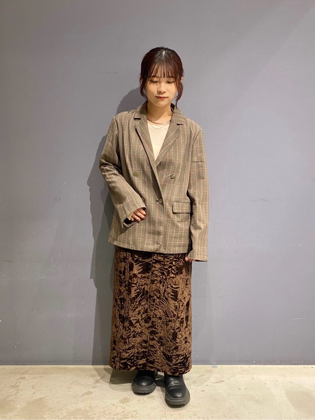 AMERICAN HOLICのイージーケアWテーラードジャケットを使ったコーディネートを紹介します。｜Rakuten Fashion(楽天ファッション／旧楽天ブランドアベニュー)6409470