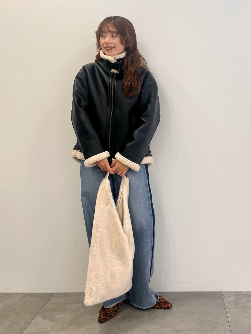 AMERICAN HOLICのボアフェイクレザーブルゾンを使ったコーディネートを紹介します。｜Rakuten Fashion(楽天ファッション／旧楽天ブランドアベニュー)6411236