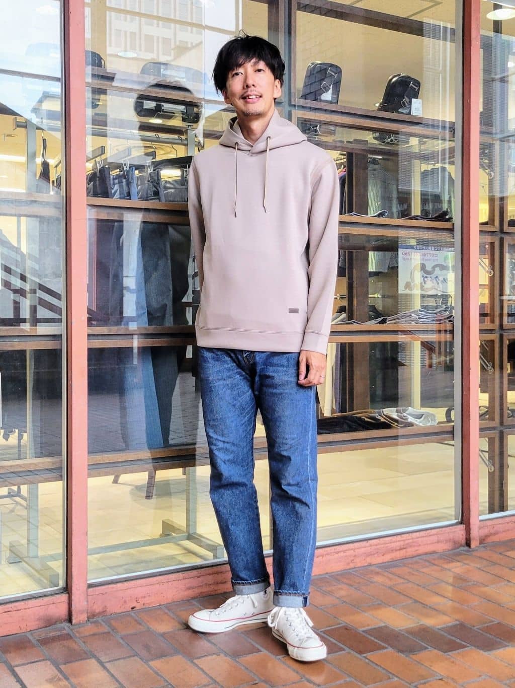 TAKEO KIKUCHIのエアダン プルオーバー パーカを使ったコーディネートを紹介します。｜Rakuten Fashion(楽天ファッション／旧楽天ブランドアベニュー)6416213