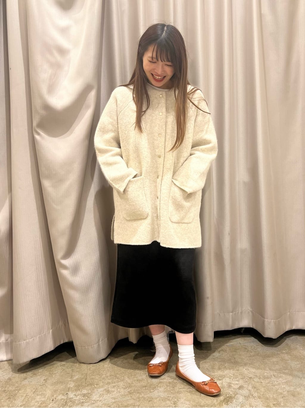 AMERICAN HOLICのフェイクレザーダンボールスカートを使ったコーディネートを紹介します。｜Rakuten Fashion(楽天ファッション／旧楽天ブランドアベニュー)6417756