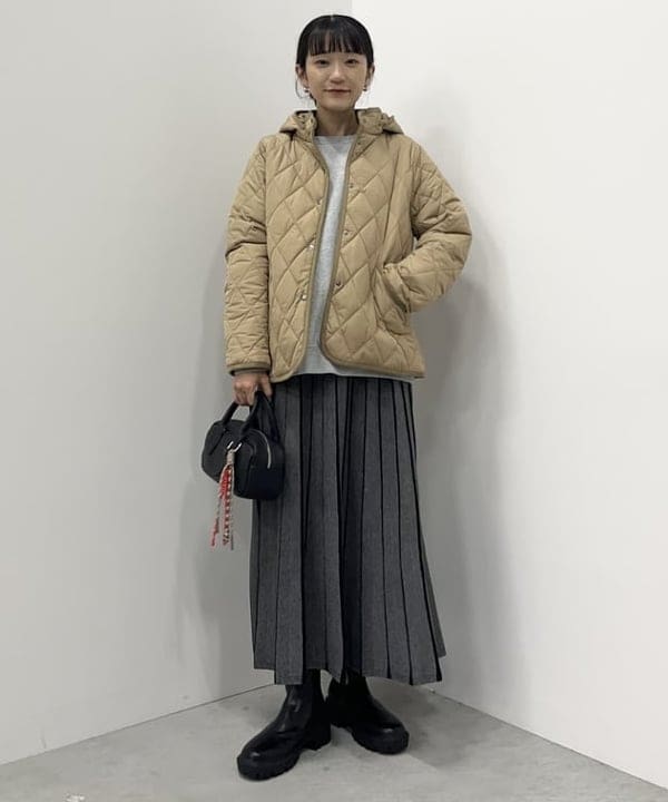 BEAMS HEARTの【3サイズ展開/中綿/あったか/発熱素材/撥水】フード キルティング ブルゾン （S～L) 25AW レディース フード取り外し可 冬アウターを使ったコーディネートを紹介します。｜Rakuten Fashion(楽天ファッション／旧楽天ブランドアベニュー)6418107