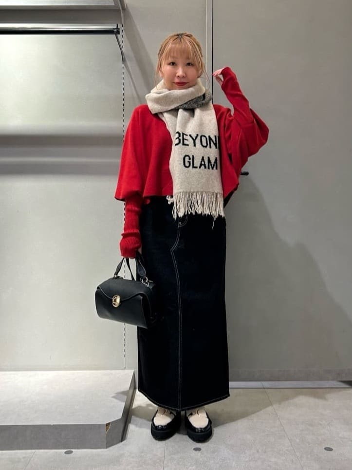 Vinのケープハイネックニットアンサンブルを使ったコーディネートを紹介します。｜Rakuten Fashion(楽天ファッション／旧楽天ブランドアベニュー)6418630