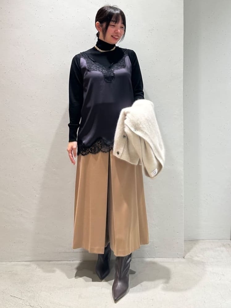 1er Arrondissementのスーパーファインウールボトルネックを使ったコーディネートを紹介します。｜Rakuten Fashion(楽天ファッション／旧楽天ブランドアベニュー)6418748