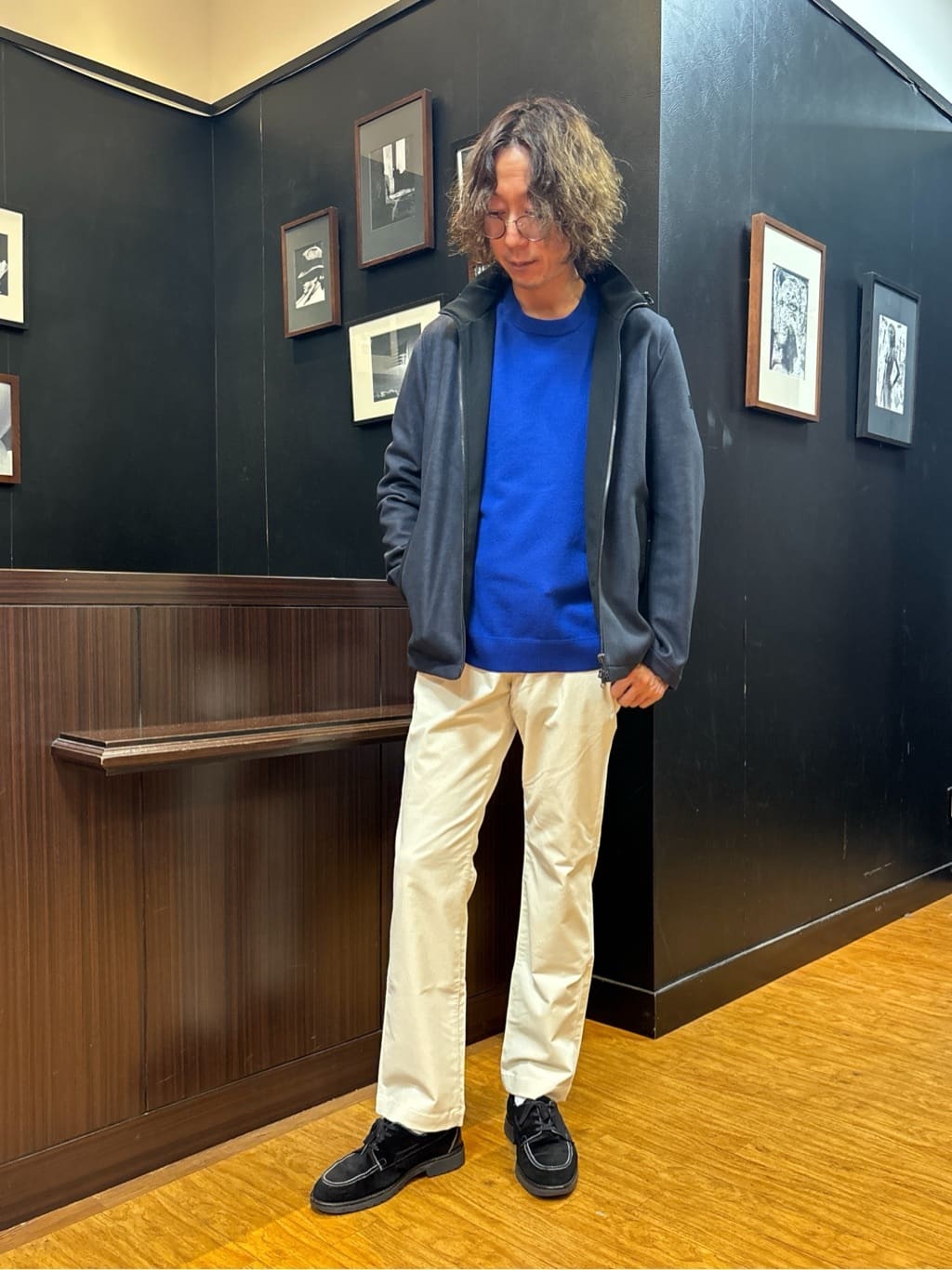 TAKEO KIKUCHIの【JUST ONE LAYER】ダウンファブリック ジップアップ フード ブルゾンを使ったコーディネートを紹介します。｜Rakuten Fashion(楽天ファッション／旧楽天ブランドアベニュー)6419541