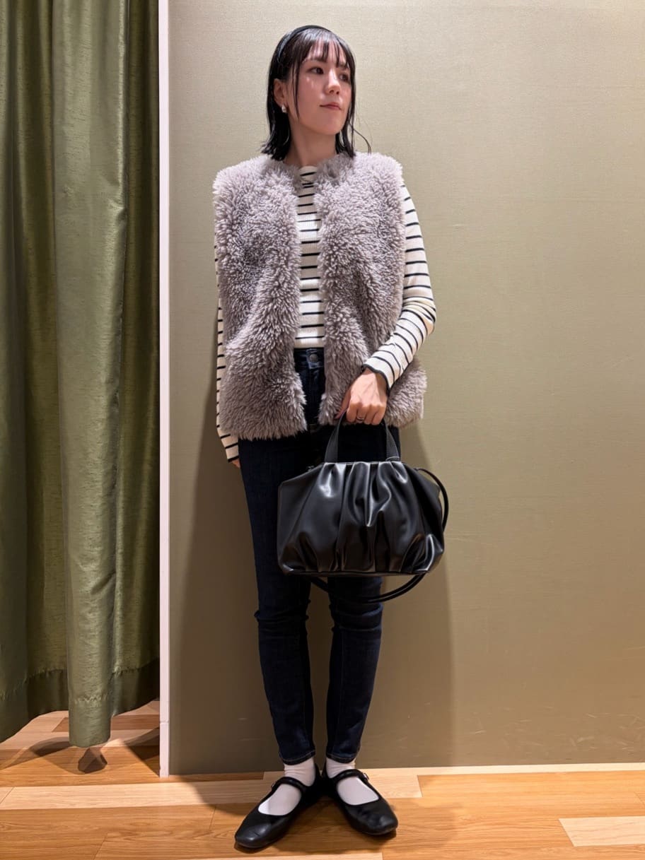 Green Parksの袖口金釦リブニットプルオーバーを使ったコーディネートを紹介します。｜Rakuten Fashion(楽天ファッション／旧楽天ブランドアベニュー)6419712