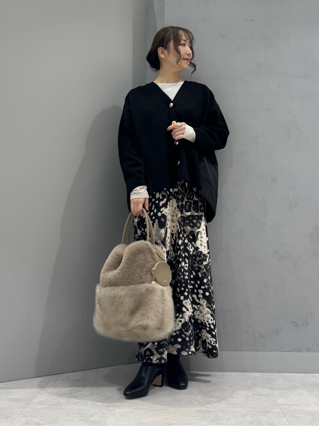 Vinのパネル切り替えファートートを使ったコーディネートを紹介します。｜Rakuten Fashion(楽天ファッション／旧楽天ブランドアベニュー)6419769