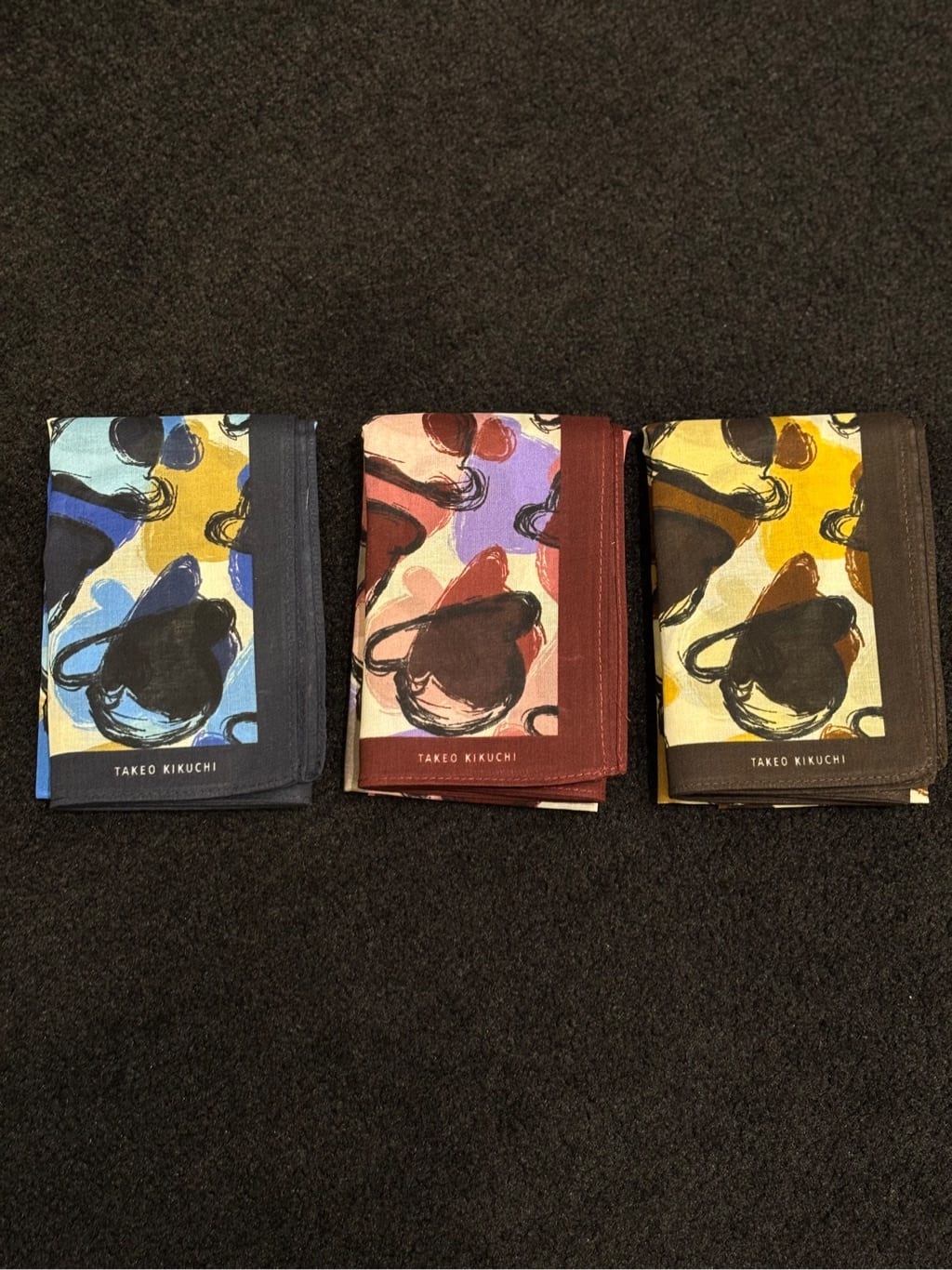 TAKEO KIKUCHIのボーラーハットプリントハンカチを使ったコーディネートを紹介します。｜Rakuten Fashion(楽天ファッション／旧楽天ブランドアベニュー)6419918