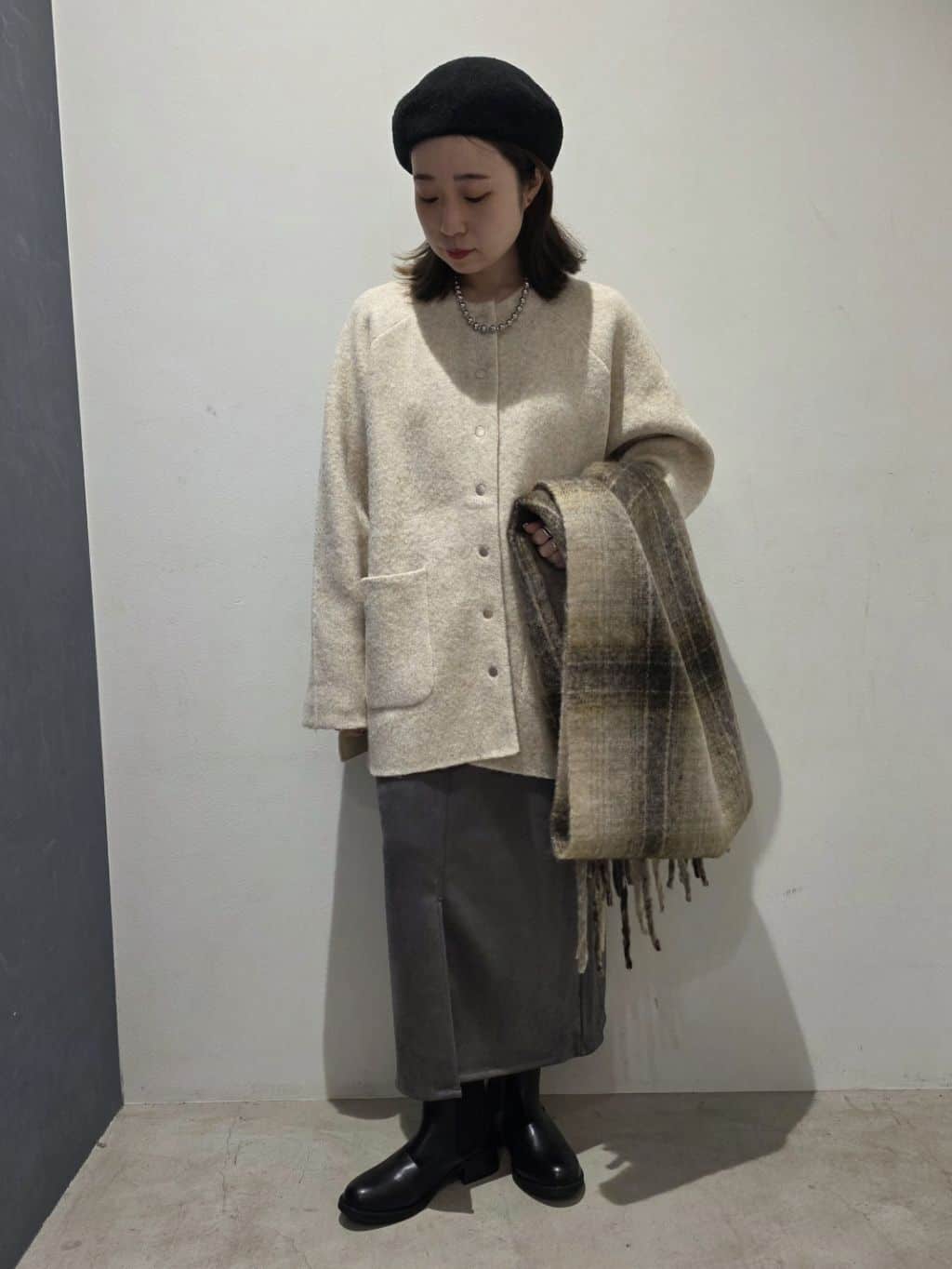 AMERICAN HOLICのチェックシャギーマフラーを使ったコーディネートを紹介します。｜Rakuten Fashion(楽天ファッション／旧楽天ブランドアベニュー)6424687