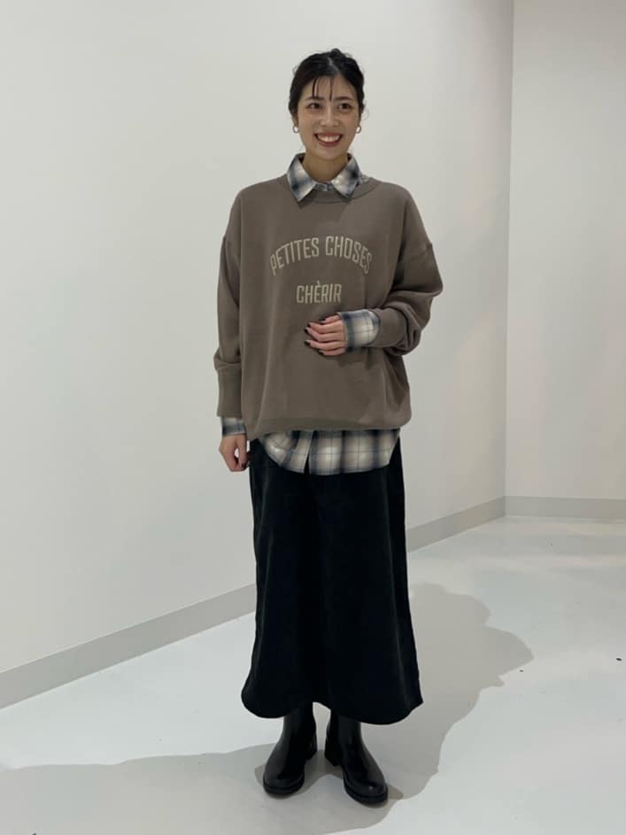 AMERICAN HOLICのコーデュロイベイカータイトスカートを使ったコーディネートを紹介します。｜Rakuten Fashion(楽天ファッション／旧楽天ブランドアベニュー)6424944