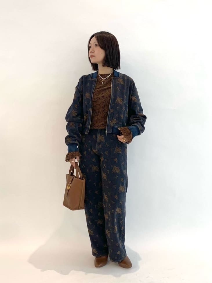 Vinのダブルジップモールヤーンデニムブルゾンを使ったコーディネートを紹介します。｜Rakuten Fashion(楽天ファッション／旧楽天ブランドアベニュー)6425768