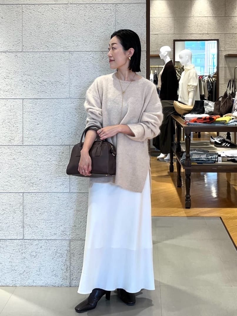 RIVE DROITEの【ヘアリーな質感】起毛ウールサイドスリットニットを