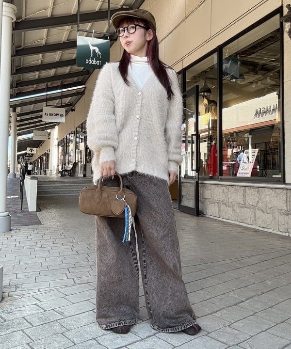 BEAMS HEARTの【手洗い可】フェザーヤーン カーディガン(ウォッシャブル) 25AW 長袖 レディース ニット オーバーサイズを使ったコーディネートを紹介します。｜Rakuten Fashion(楽天ファッション／旧楽天ブランドアベニュー)6428966