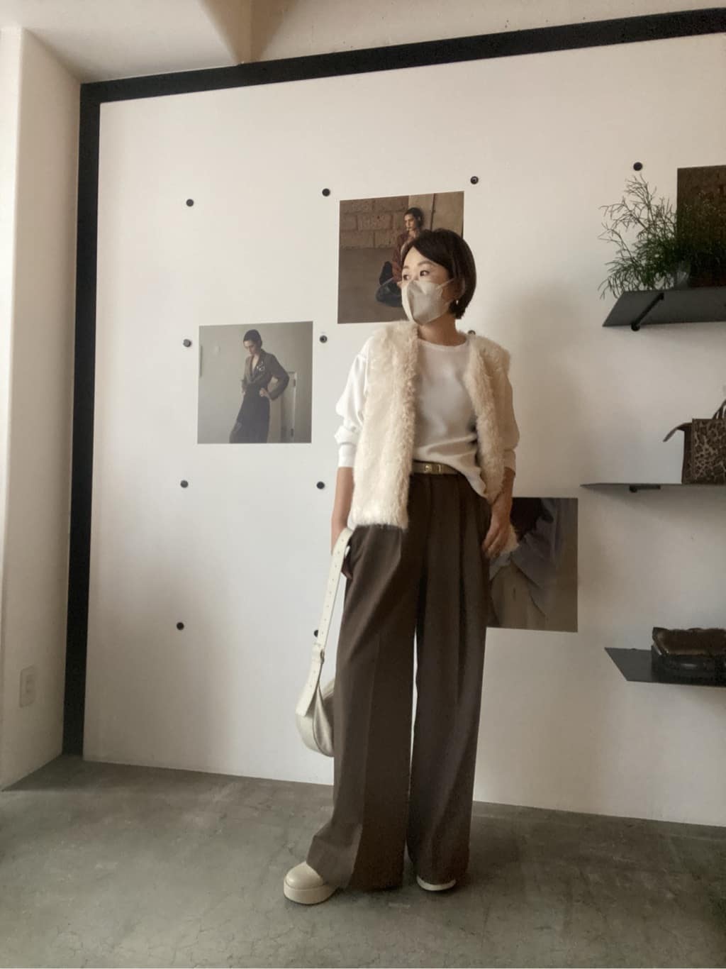 GALLARDAGALANTEのバックスリットブラウスTeeを使ったコーディネートを紹介します。｜Rakuten Fashion(楽天ファッション／旧楽天ブランドアベニュー)6430135