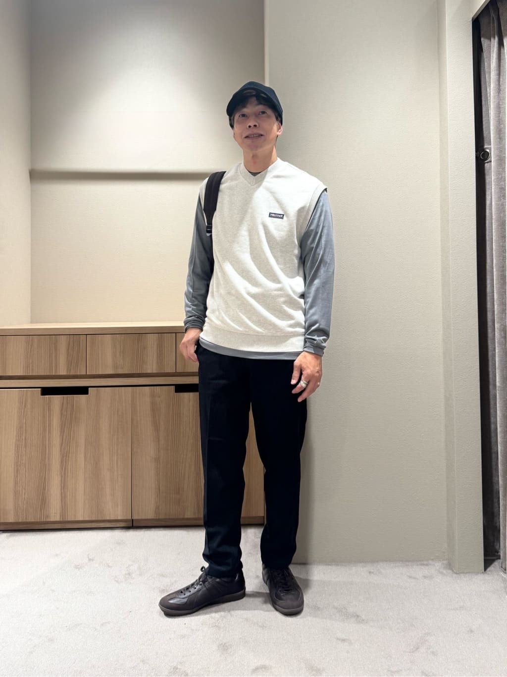最終値下げ　MARMOT ベスト　BEAUTY &YOUTH 未使用 最終値下げ MARMOT ベスト BEAUTY &YOUTH 未使用 - メルカリ