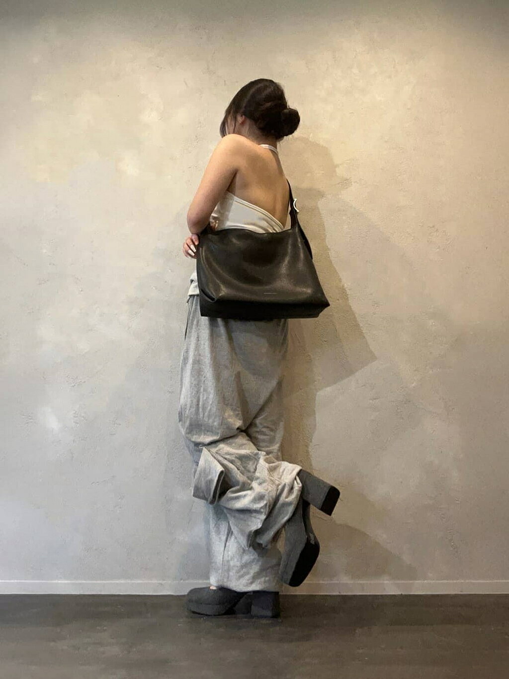 CHARLES & KEITH | Zora ゾラ バックルストラップホーボーバッグ