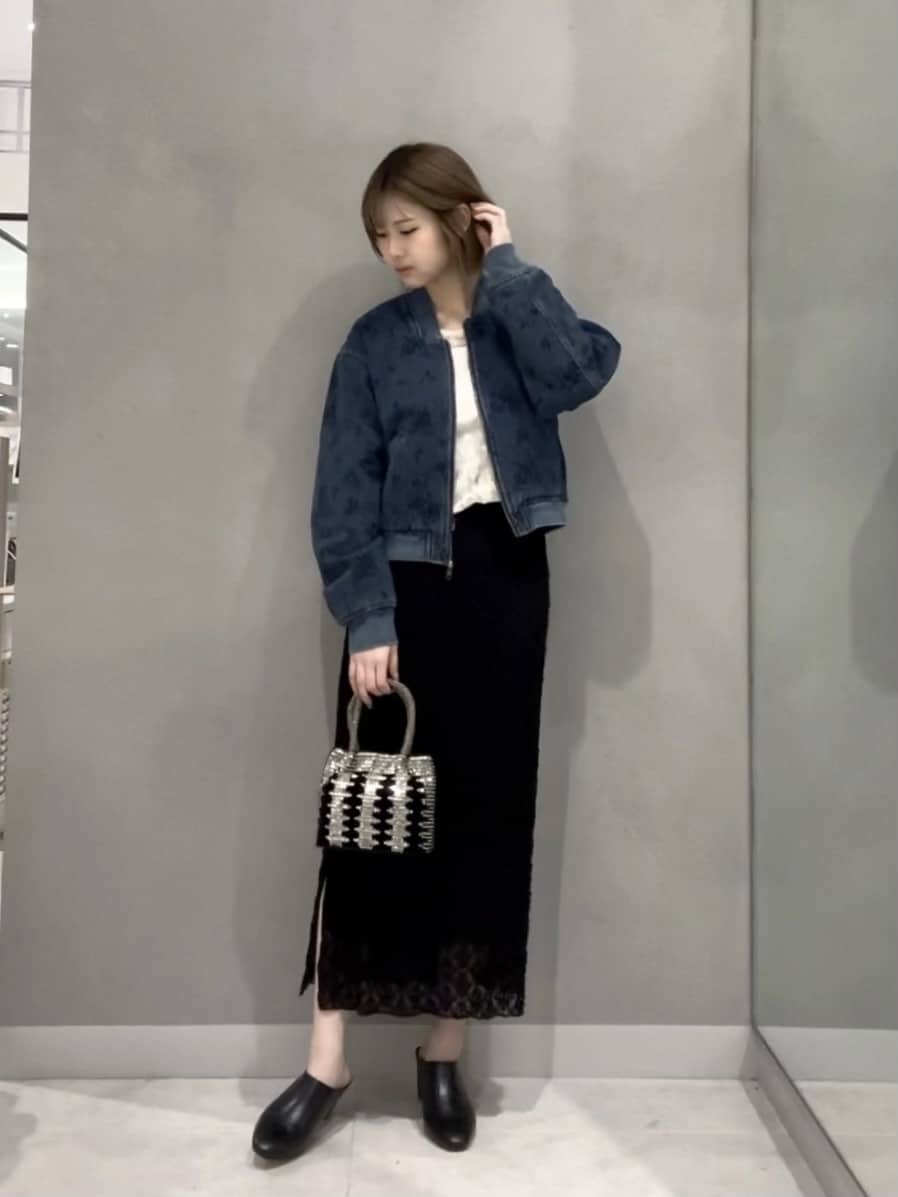 Vinのレースニットナロースカートを使ったコーディネートを紹介します。｜Rakuten Fashion(楽天ファッション／旧楽天ブランドアベニュー)6431874