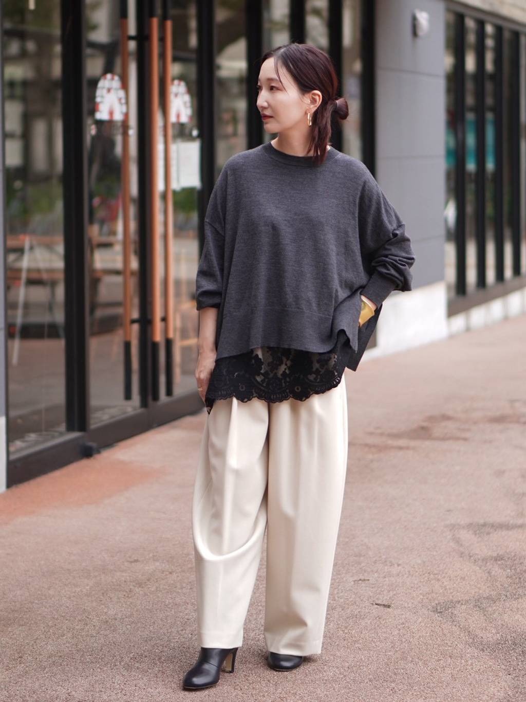 Curensologyのダブルクロスツータックパンツを使ったコーディネートを紹介します。｜Rakuten Fashion(楽天ファッション／旧楽天ブランドアベニュー)6439899