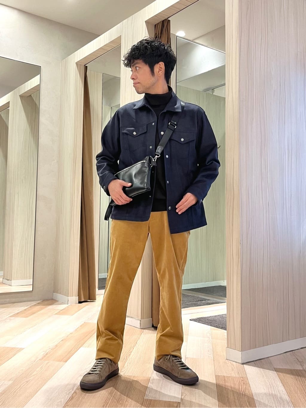 TAKEO KIKUCHIの【JUST ONE LAYER】ダウンファブリック ブルゾンを使ったコーディネートを紹介します。｜Rakuten Fashion(楽天ファッション／旧楽天ブランドアベニュー)6440025