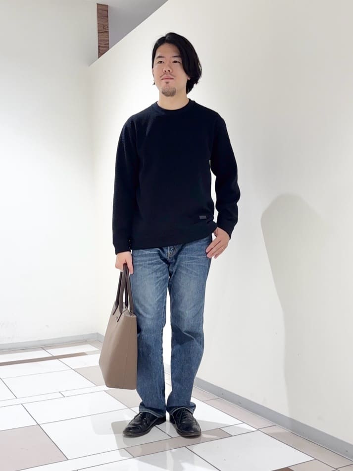 TAKEO KIKUCHIのニットライク プルオーバーを使ったコーディネートを紹介します。｜Rakuten Fashion(楽天ファッション／旧楽天ブランドアベニュー)6440326