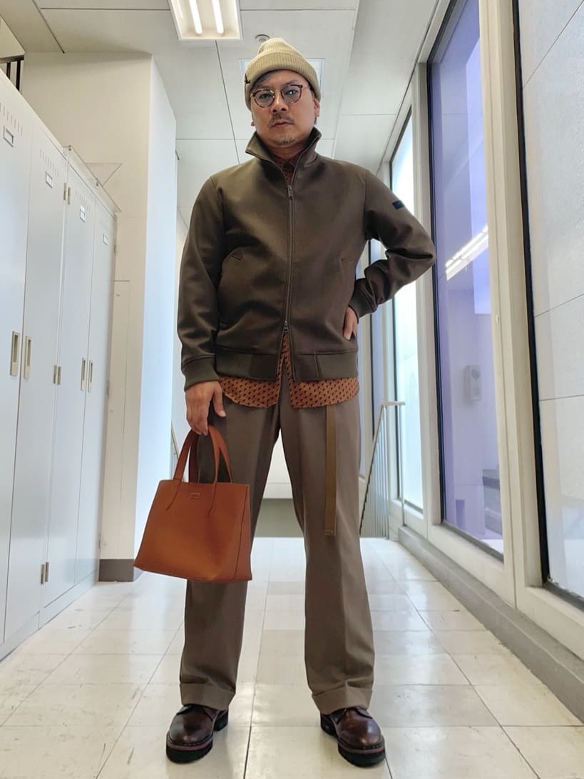 TAKEO KIKUCHIの【JUST ONE LAYER】ダウンファブリック ジップアップ リブ ブルゾンを使ったコーディネートを紹介します。｜Rakuten Fashion(楽天ファッション／旧楽天ブランドアベニュー)6441219