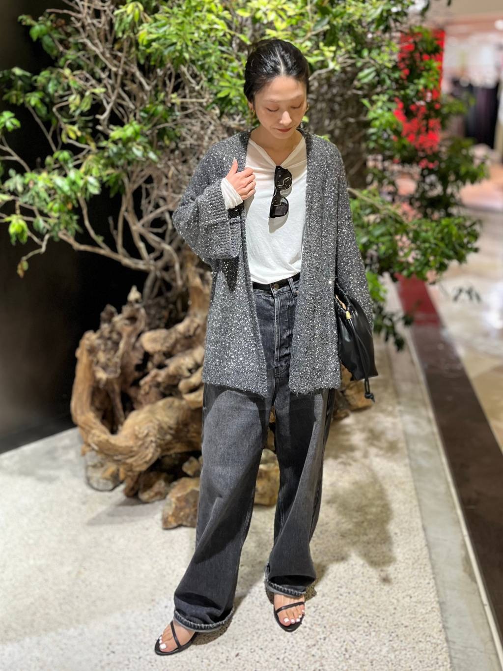 Curensologyのスパングルニットカーディガンを使ったコーディネート