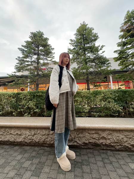 AS KNOW AS plusの♪『ゆったりサイズ』ポケット付き異素材Aラインシャツワンピースを使ったコーディネートを紹介します。｜Rakuten Fashion(楽天ファッション／旧楽天ブランドアベニュー)6443079