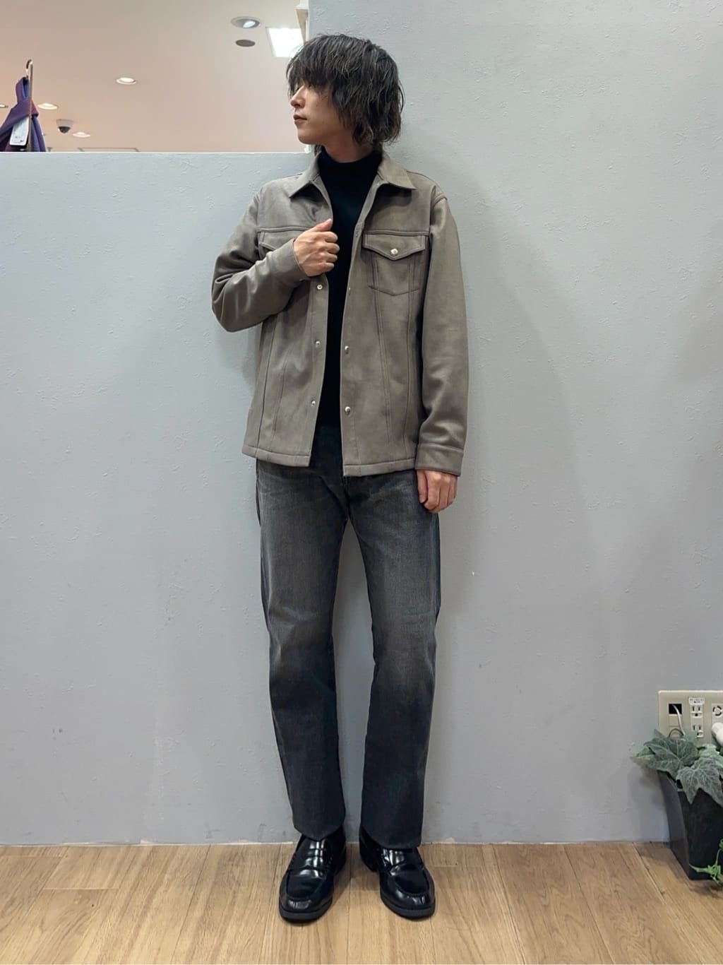TAKEO KIKUCHIの【JUST ONE LAYER】ダウンファブリック ブルゾンを使ったコーディネートを紹介します。｜Rakuten Fashion(楽天ファッション／旧楽天ブランドアベニュー)6444324