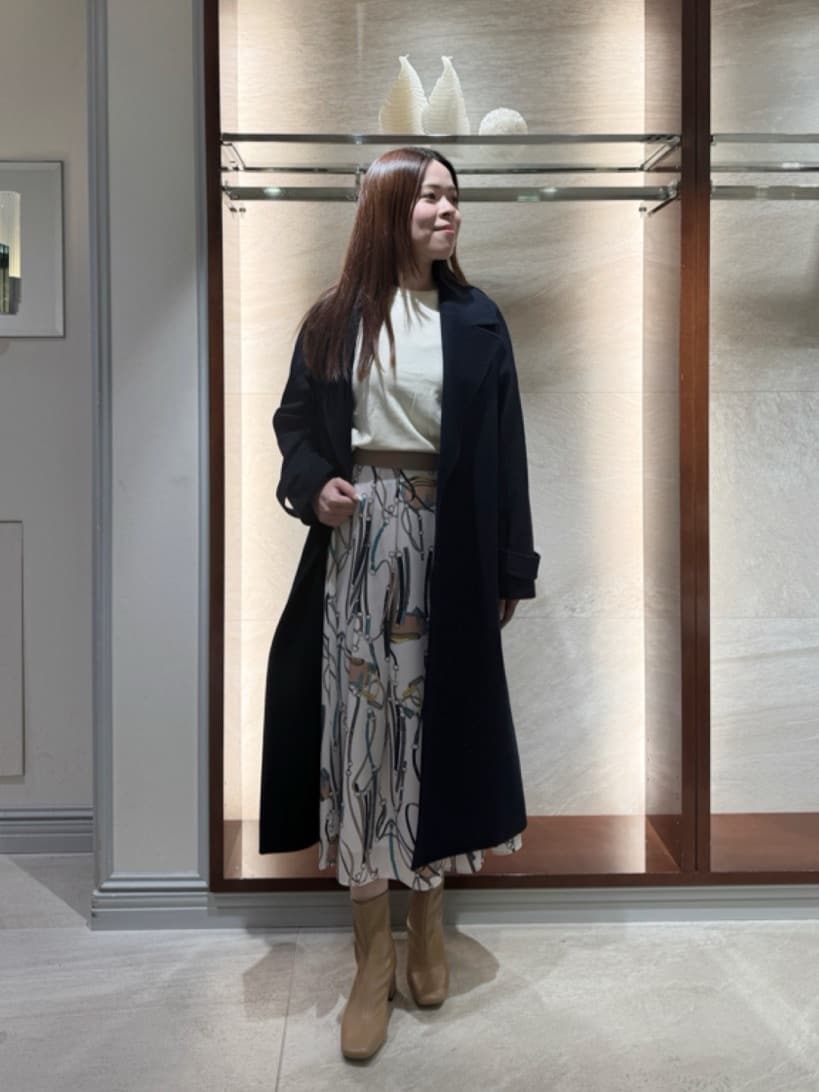 Viaggio Bluのテーラードカラーコートを使ったコーディネートを紹介します。｜Rakuten Fashion(楽天ファッション／旧楽天ブランドアベニュー)6445418