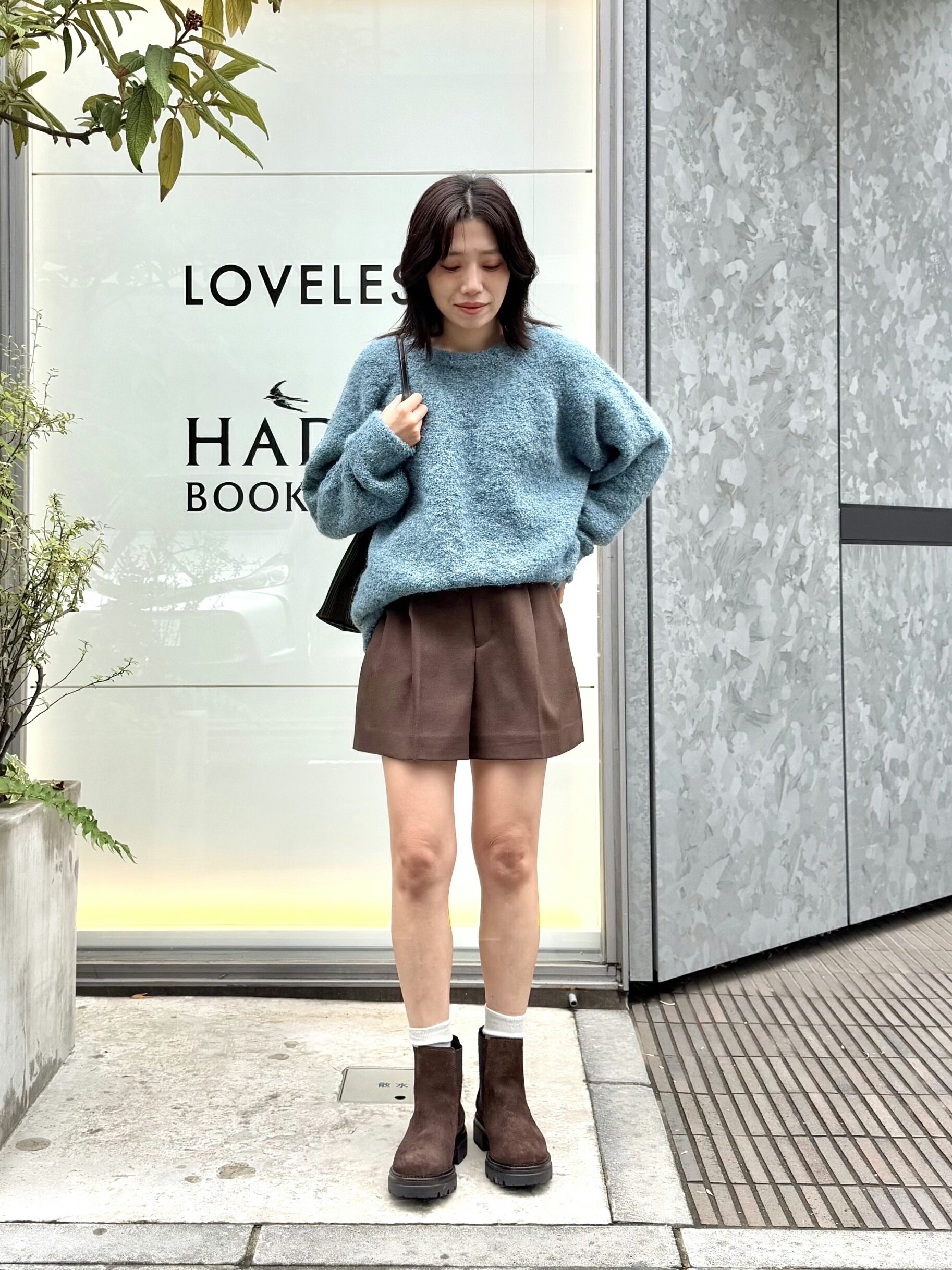 LOVELESSの【UNISEX】ブークレカラーニットプルオーバーを使ったコーディネートを紹介します。｜Rakuten Fashion(楽天ファッション／旧楽天ブランドアベニュー)6448581