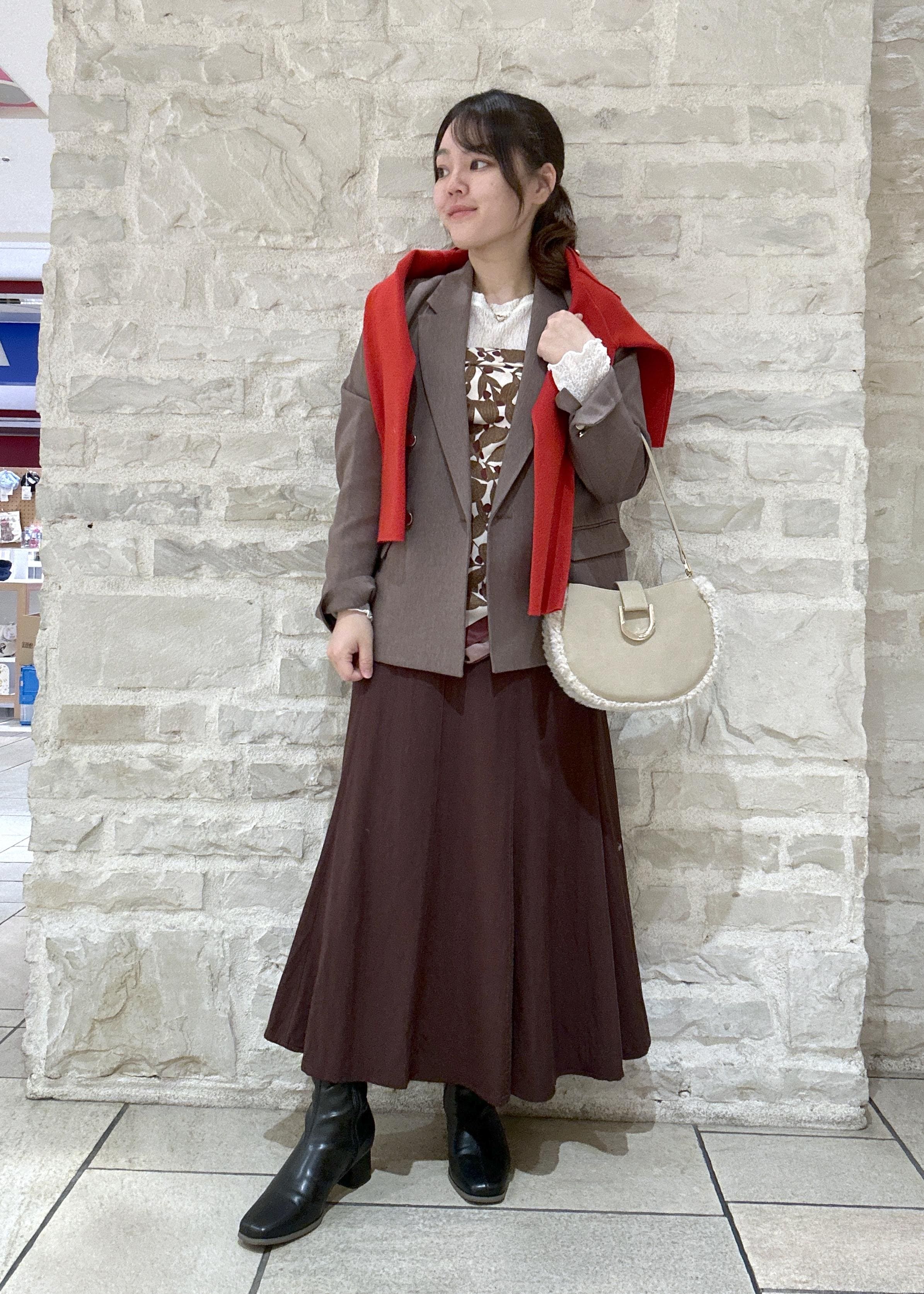 ROPE' PICNICのレディハンサムシリーズ ウールライク金ボタンジャケット(総裏地)/セットアップ対応を使ったコーディネートを紹介します。｜Rakuten Fashion(楽天ファッション／旧楽天ブランドアベニュー)6470123