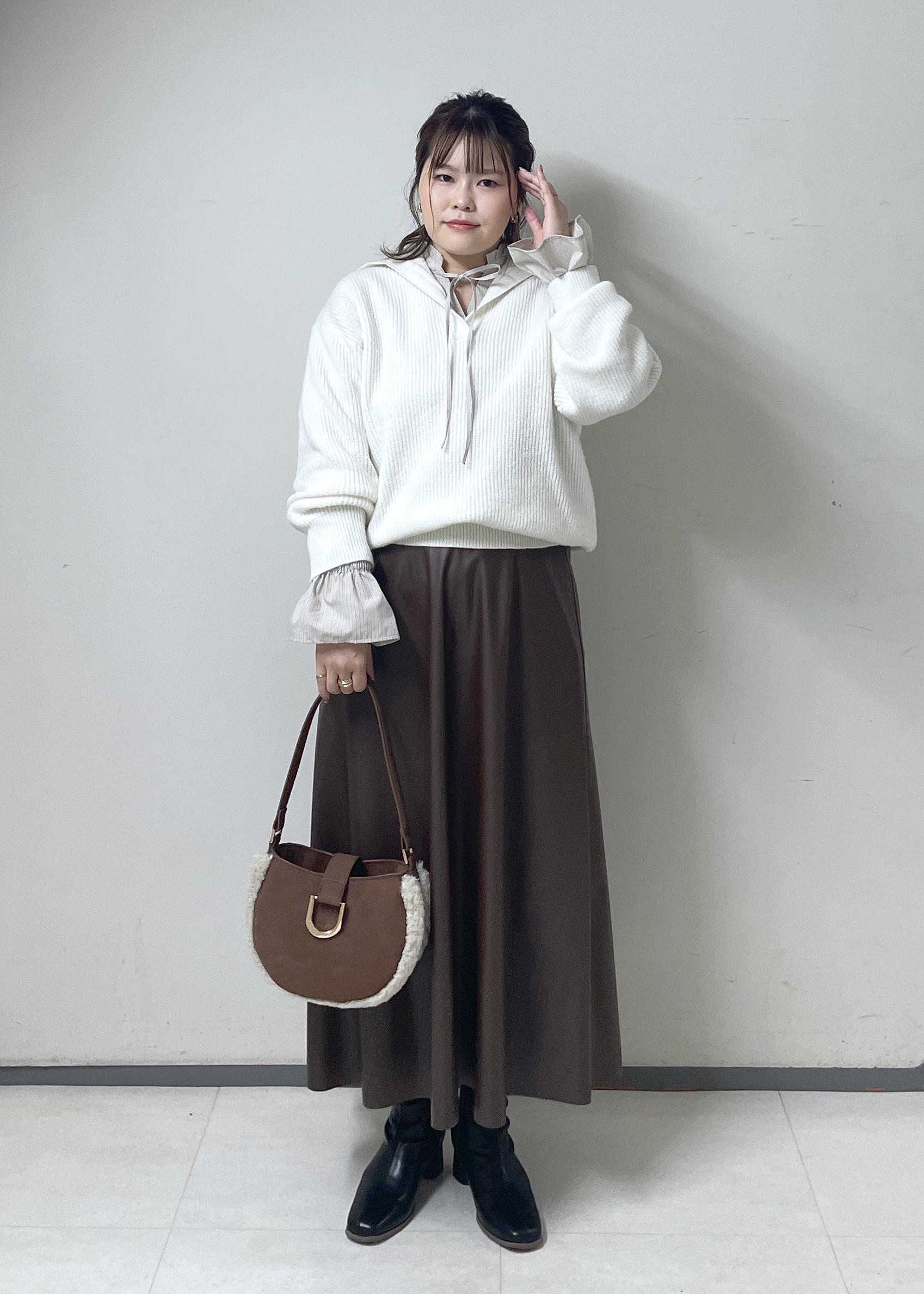 ROPE' PICNICのフリルレイヤードシャツを使ったコーディネートを紹介します。｜Rakuten Fashion(楽天ファッション／旧楽天ブランドアベニュー)6470179