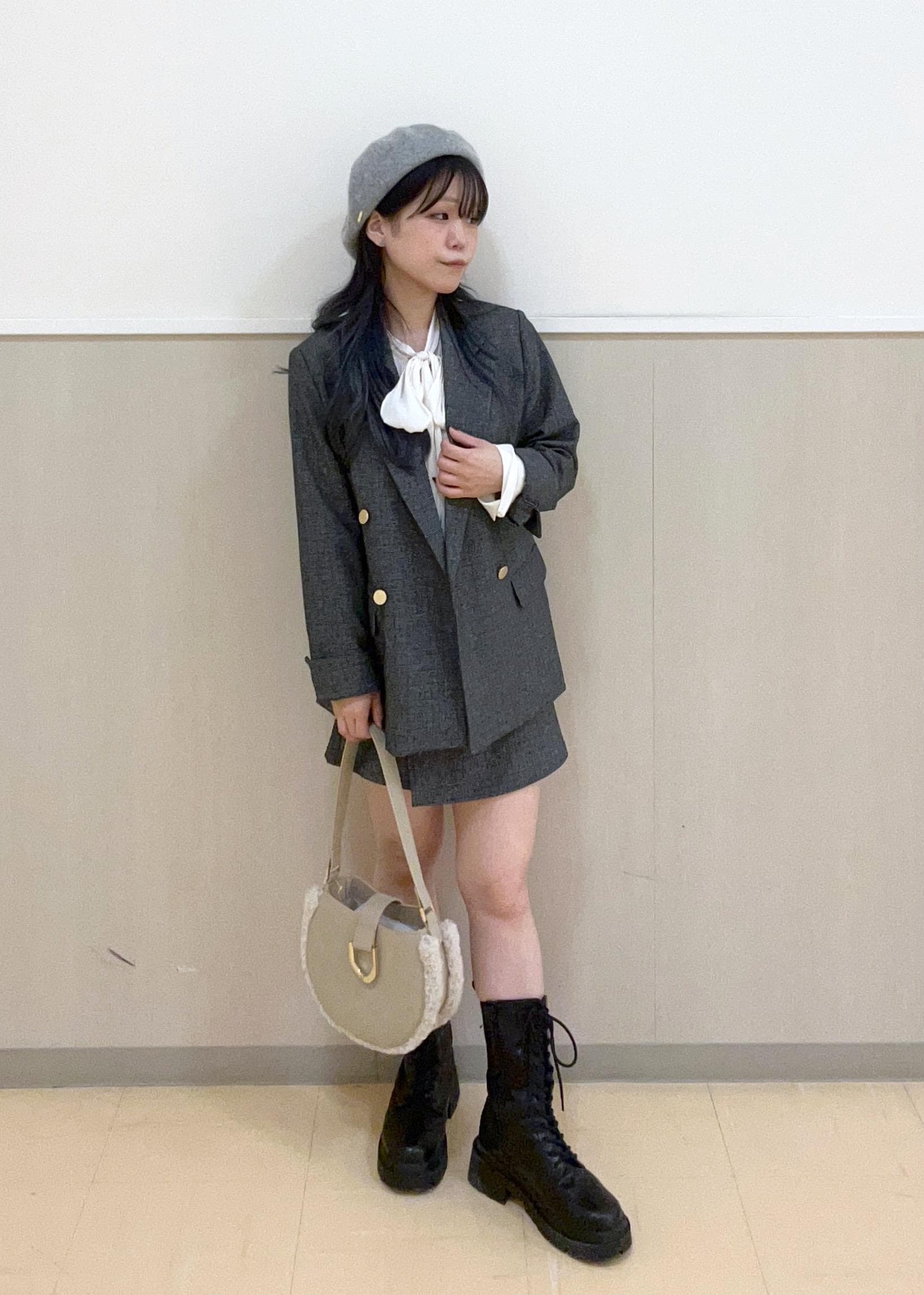 ROPE' PICNICの【低身長・小柄さんサイズ】レディハンサムシリーズ ウールライク金ボタンジャケット(半裏地)を使ったコーディネートを紹介します。｜Rakuten Fashion(楽天ファッション／旧楽天ブランドアベニュー)6470182