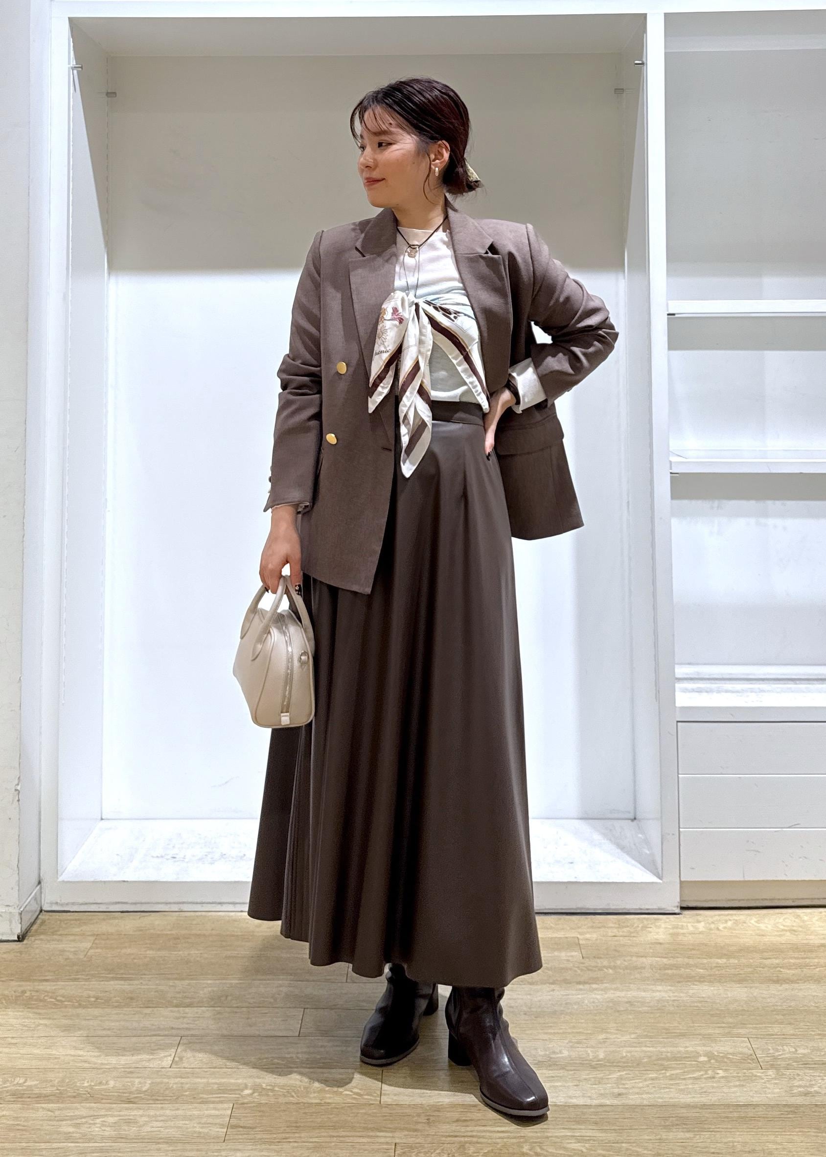 ROPE' PICNICのレディハンサムシリーズ ウールライク金ボタンジャケット(総裏地)/セットアップ対応を使ったコーディネートを紹介します。｜Rakuten Fashion(楽天ファッション／旧楽天ブランドアベニュー)6470270