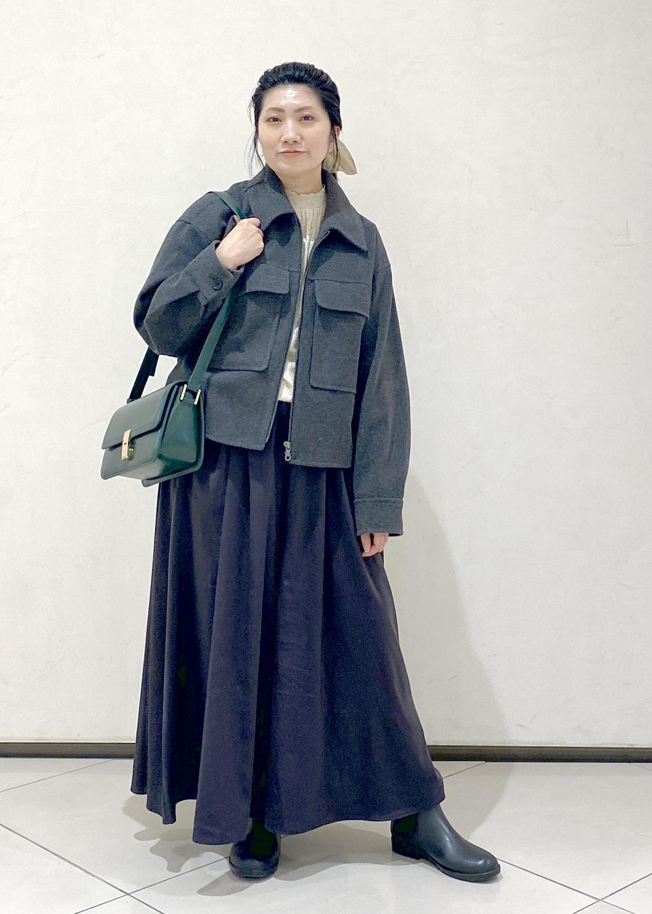 ROPE' PICNICのシャーリングカラーブラウス/2WAYを使ったコーディネートを紹介します。｜Rakuten Fashion(楽天ファッション／旧楽天ブランドアベニュー)6470398