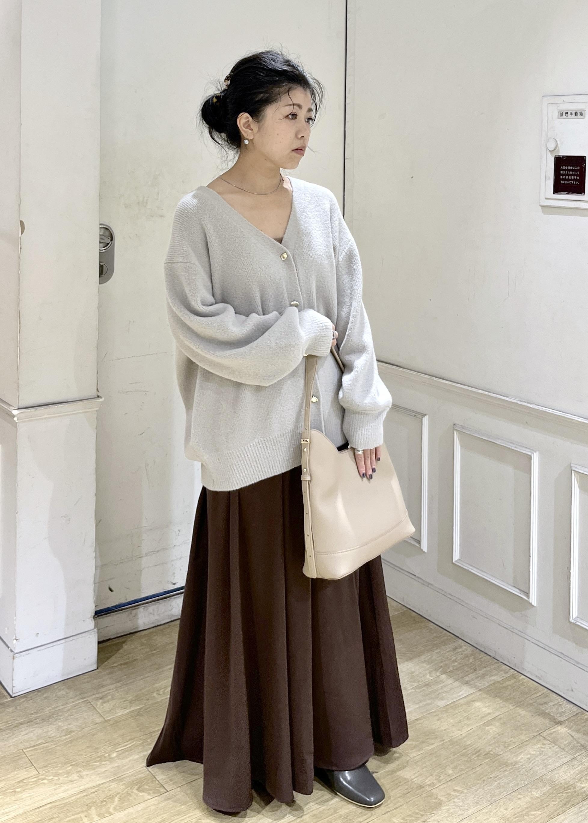 ROPE' PICNICの【新色追加】スフレニットシリーズ 変形メタルボタンミドル丈カーディガン/イージーケア・リンクコーデを使ったコーディネートを紹介します。｜Rakuten Fashion(楽天ファッション／旧楽天ブランドアベニュー)6470446