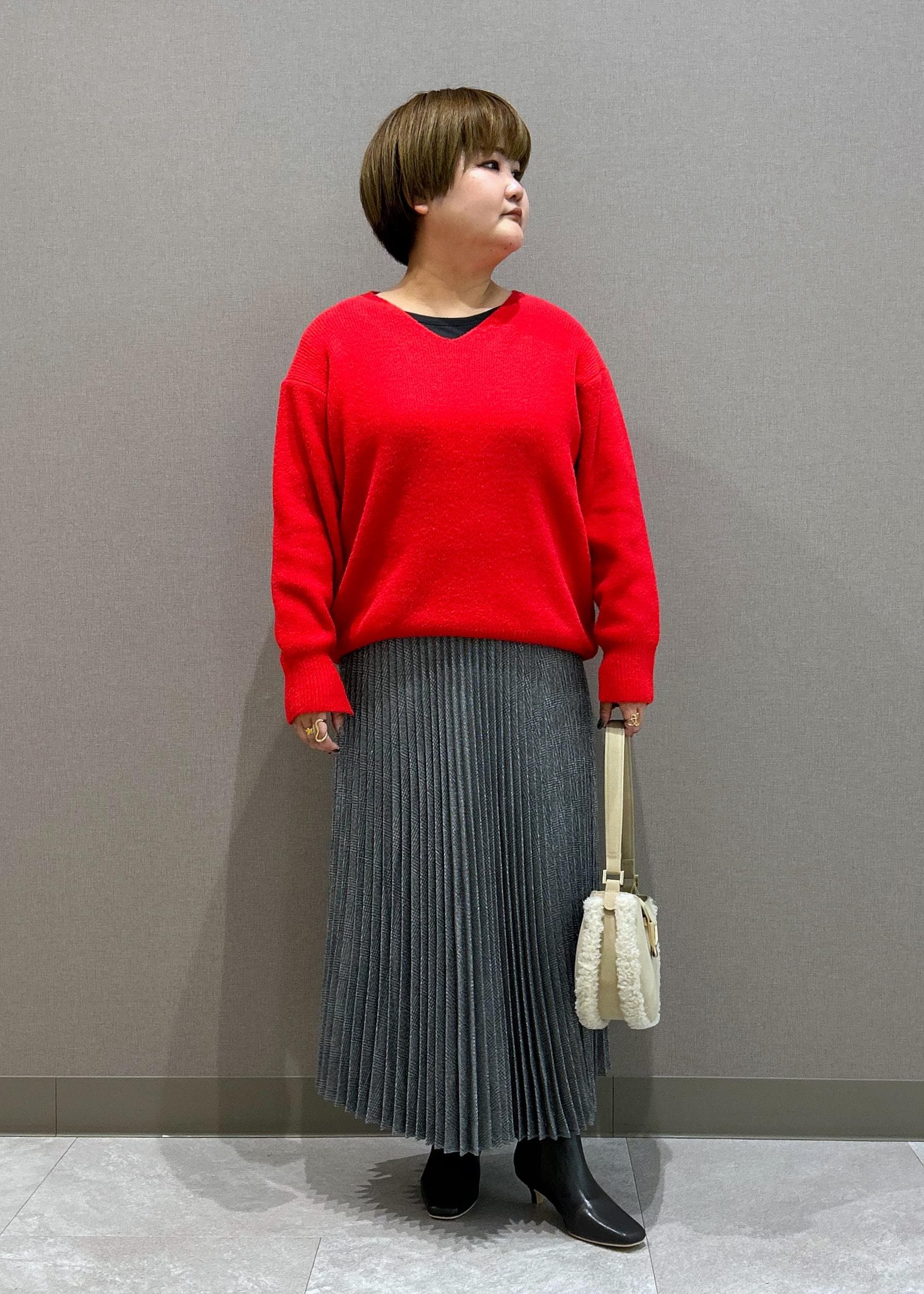 ROPE' PICNICの【新色追加】スフレニットシリーズ Vネックニットプルオーバー/イージーケア・リンクコーデを使ったコーディネートを紹介します。｜Rakuten Fashion(楽天ファッション／旧楽天ブランドアベニュー)6470480