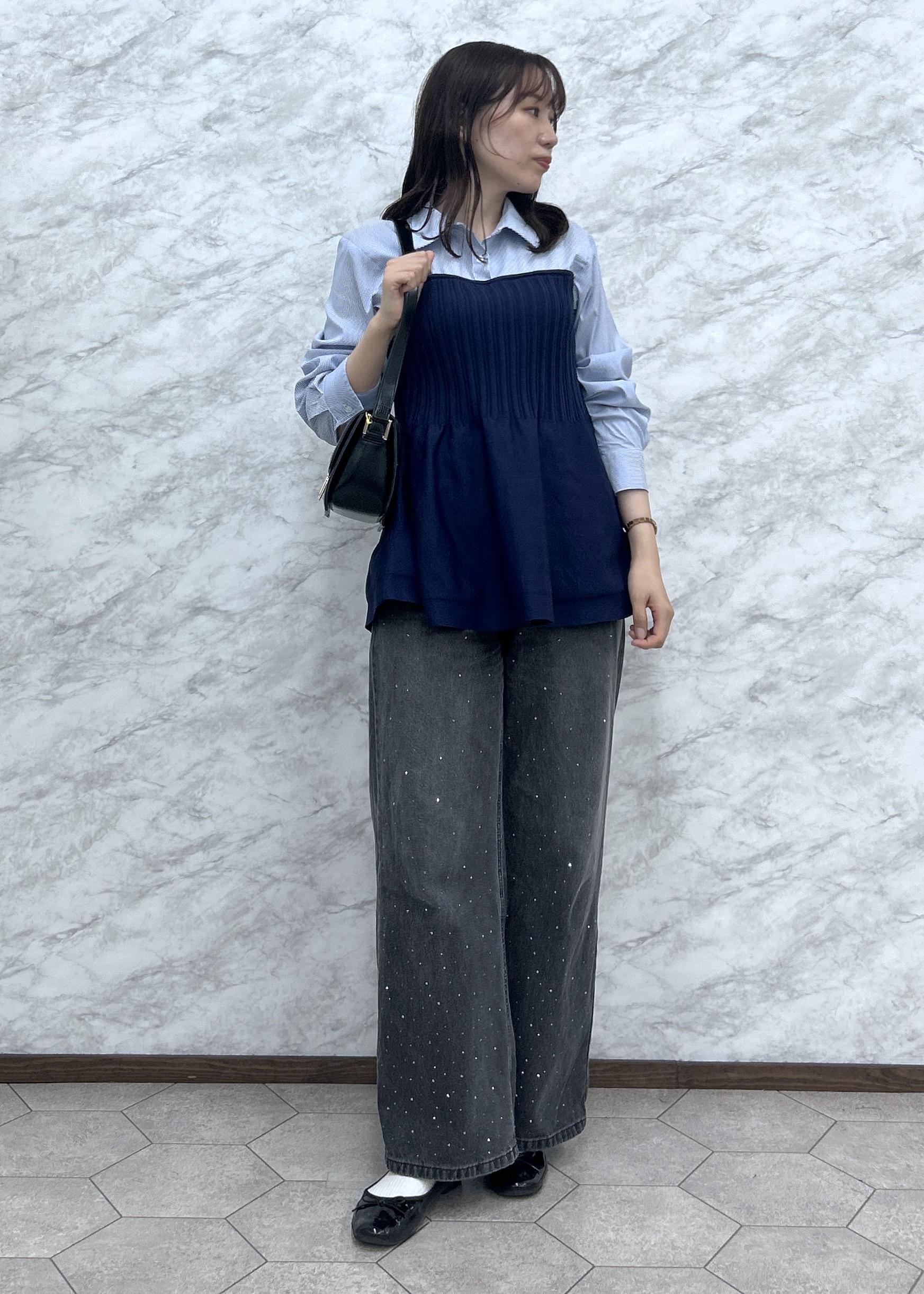 ROPE' PICNICのシャツドッキングペプラムニットを使ったコーディネートを紹介します。｜Rakuten Fashion(楽天ファッション／旧楽天ブランドアベニュー)6470566