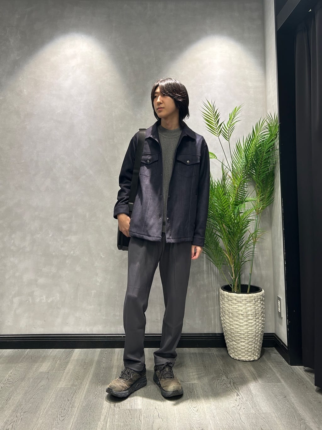 TAKEO KIKUCHIの【JUST ONE LAYER】ダウンファブリック ブルゾンを使ったコーディネートを紹介します。｜Rakuten Fashion(楽天ファッション／旧楽天ブランドアベニュー)6454762