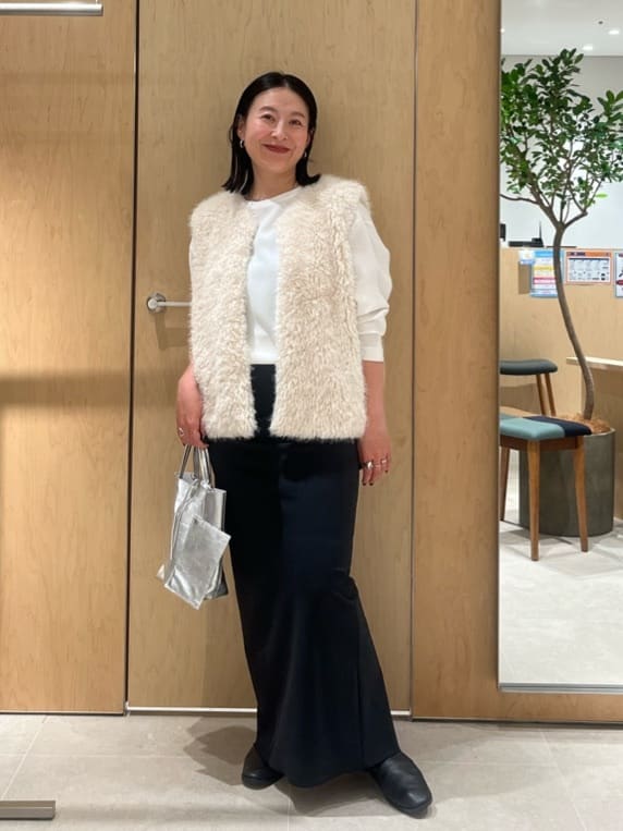GALLARDAGALANTEのバックスリットブラウスTeeを使ったコーディネートを紹介します。｜Rakuten Fashion(楽天ファッション／旧楽天ブランドアベニュー)6455166