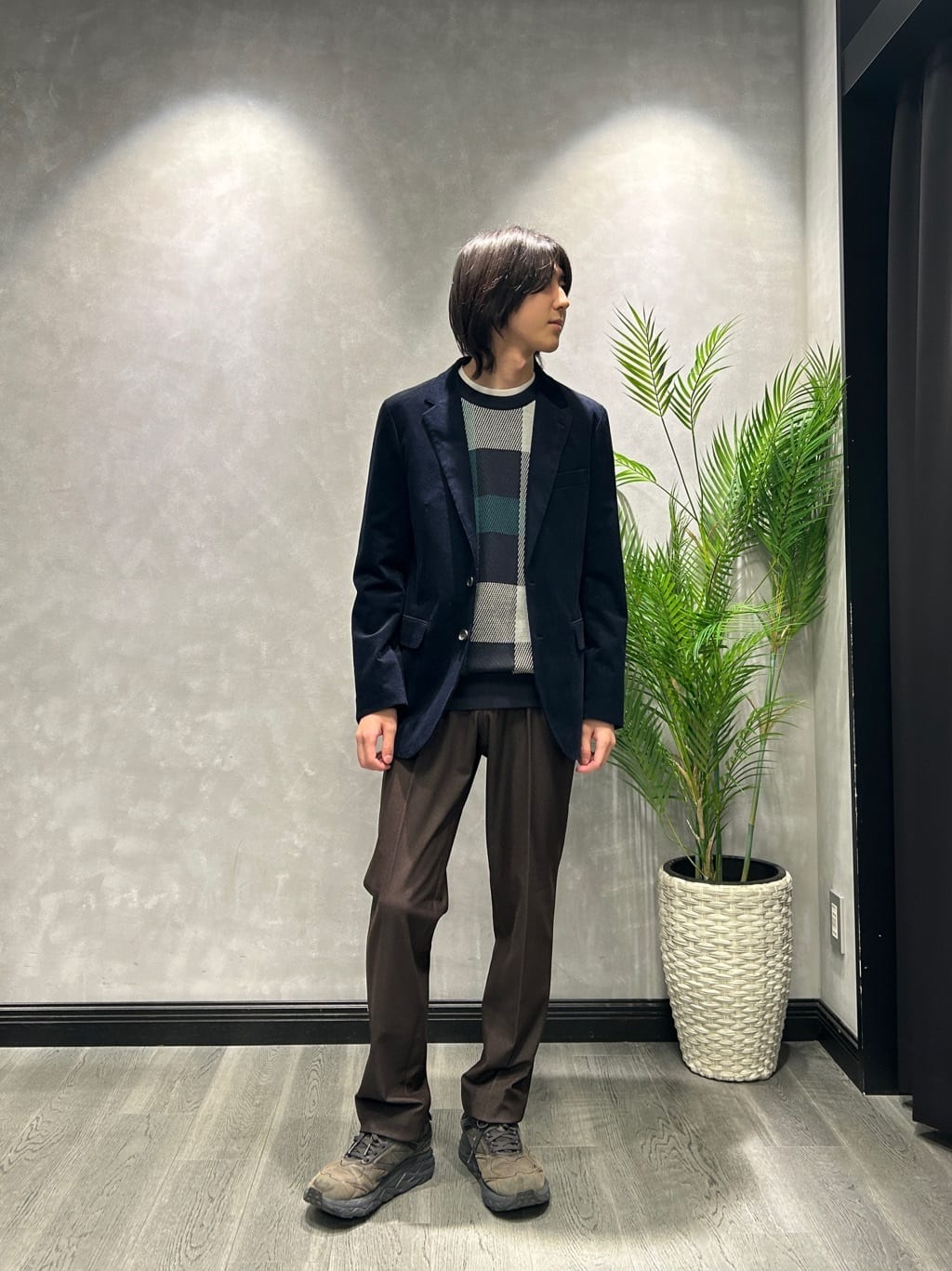 TAKEO KIKUCHIの【Sサイズ~】ストレッチコーデュロイ ジャケットを使ったコーディネートを紹介します。｜Rakuten Fashion(楽天ファッション／旧楽天ブランドアベニュー)6456741