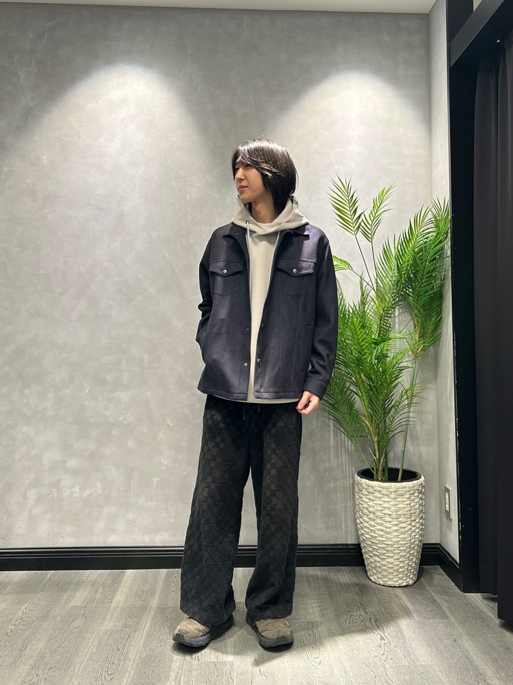 TAKEO KIKUCHIの【JUST ONE LAYER】ダウンファブリック ブルゾンを使ったコーディネートを紹介します。｜Rakuten Fashion(楽天ファッション／旧楽天ブランドアベニュー)6456742