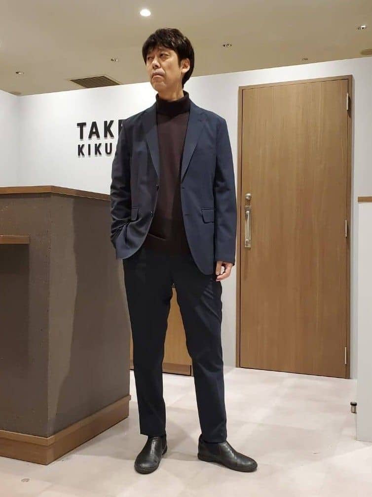 TAKEO KIKUCHIの【LIMITED】吸水速乾セットアップ/背抜きジャケット&イージーパンツを使ったコーディネートを紹介します。｜Rakuten Fashion(楽天ファッション／旧楽天ブランドアベニュー)6457347