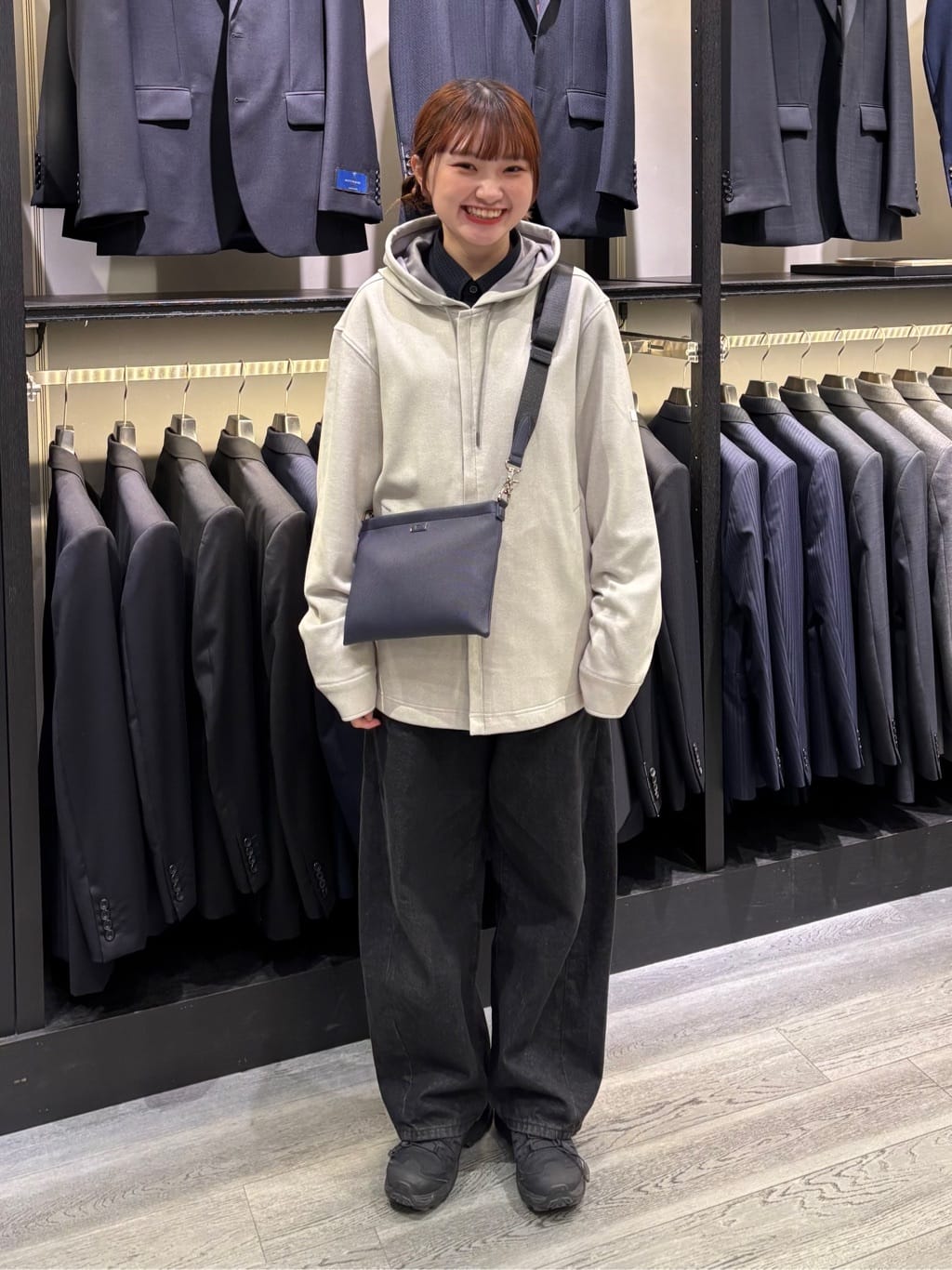 TAKEO KIKUCHIの【JUST ONE LAYER】ダウンファブリックZIPパーカーを使ったコーディネートを紹介します。｜Rakuten Fashion(楽天ファッション／旧楽天ブランドアベニュー)6461199