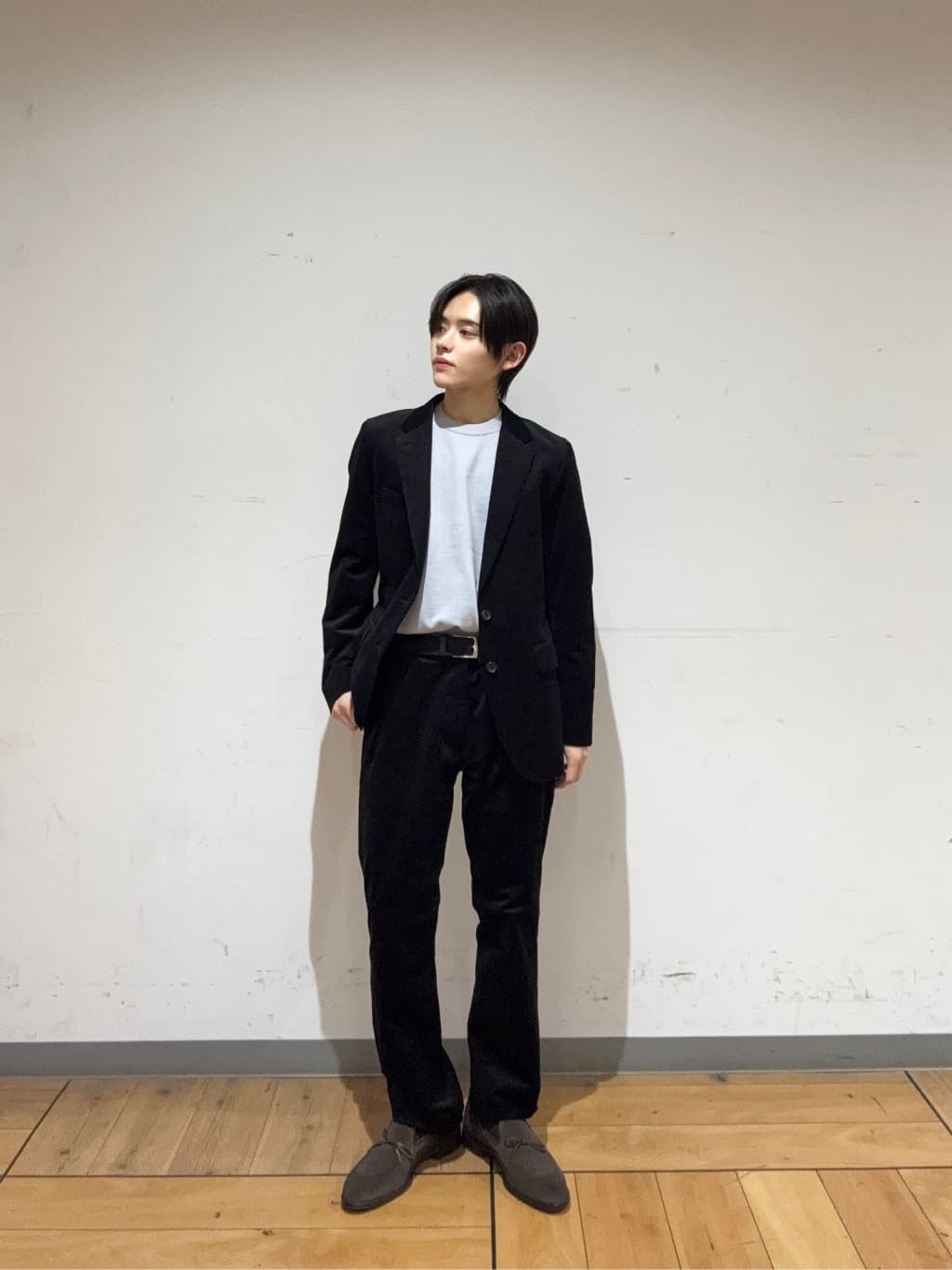 TAKEO KIKUCHIの【Sサイズ~】ストレッチコーデュロイ ジャケットを使ったコーディネートを紹介します。｜Rakuten Fashion(楽天ファッション／旧楽天ブランドアベニュー)6464608