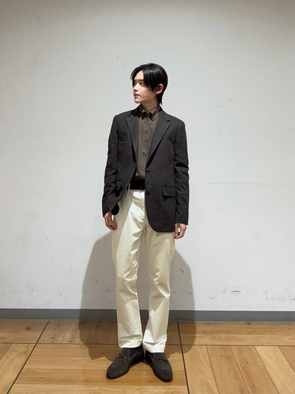 TAKEO KIKUCHIの【Sサイズ~】ストレッチコーデュロイ ジャケットを使ったコーディネートを紹介します。｜Rakuten Fashion(楽天ファッション／旧楽天ブランドアベニュー)6464612